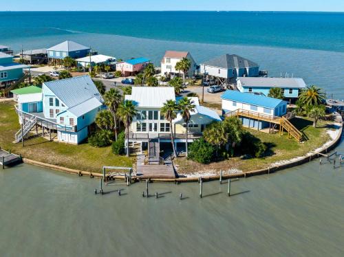 Royal Lagoons House | 061 Bay Breezes on Port Royal