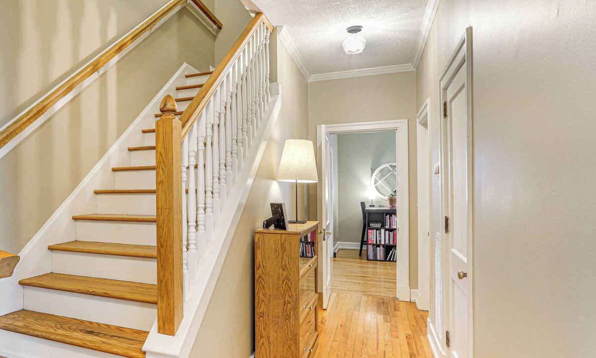 Oxford Cottage | 1 Mi to Ole Miss: Family-friendly Home!