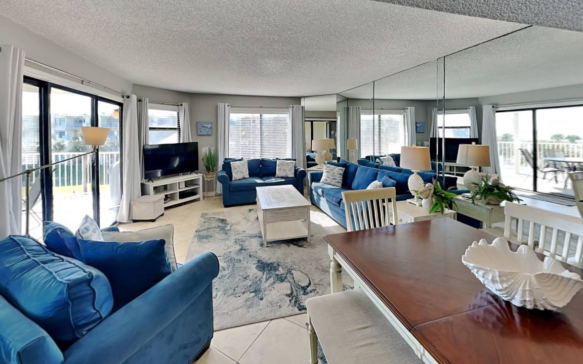 Butler Beach Condo | 100 m² Condo ∙ 3 bedrooms ∙ 8 guests