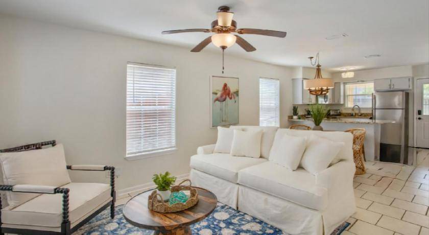 Silver Sands House | 101 m² House ∙ 2 bedrooms ∙ 6 guests