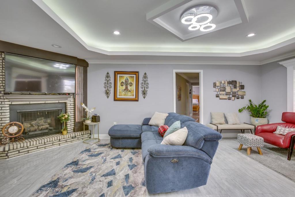 Westwego House | 11 Mi to NOLA: Westwego Home w/Sunroom!