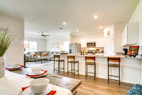 Milton House | 12 Mi to Avery Island: Spacious Family Home!