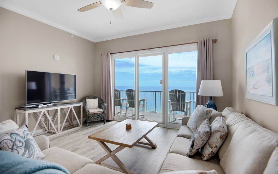 Upper Grand Lagoon Condo | 145 m² Condo ∙ 3 bedrooms ∙ 10 guests