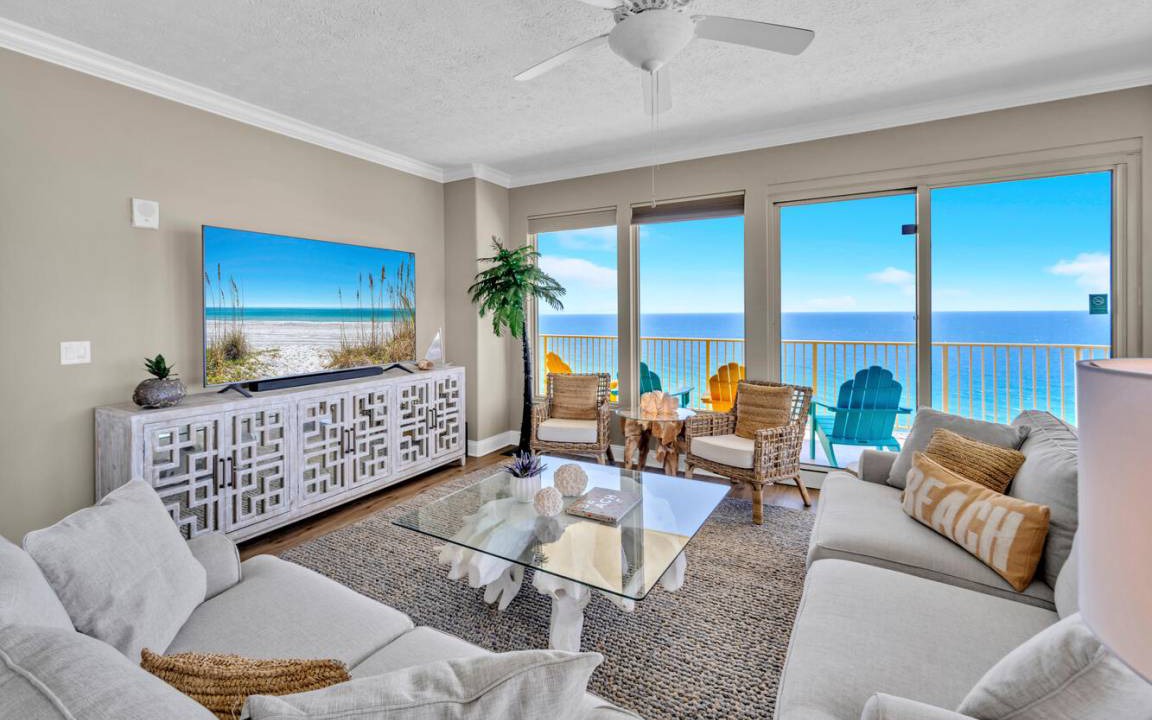 Thomas Drive Condo | 156 m² Condo ∙ 3 bedrooms ∙ 8 guests