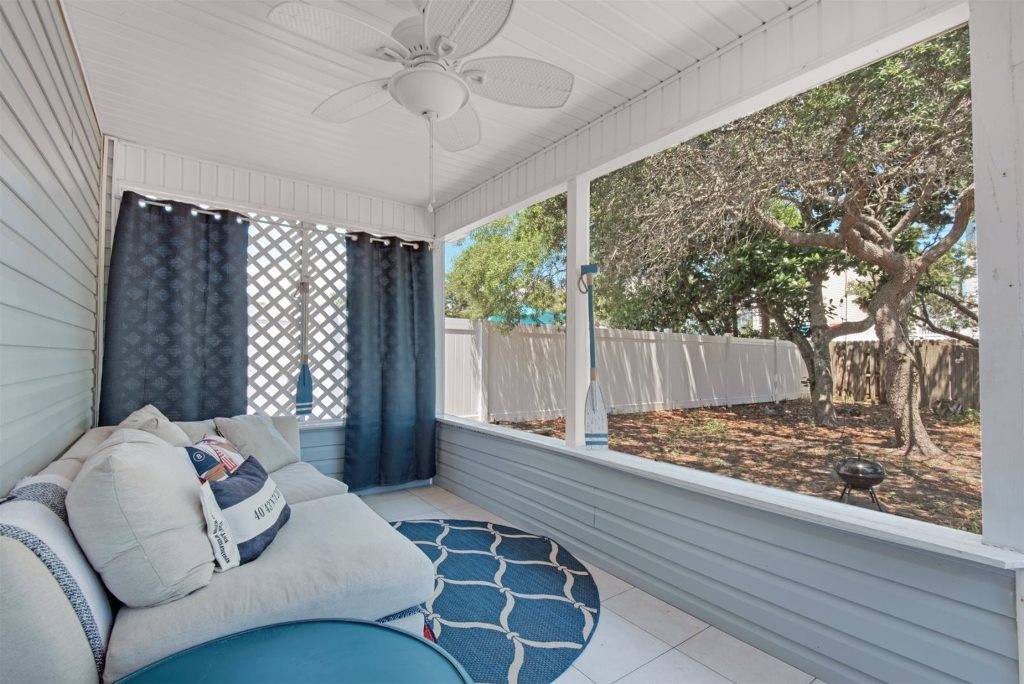 Crystal Beach Cottage | 1650 ft² Cottage