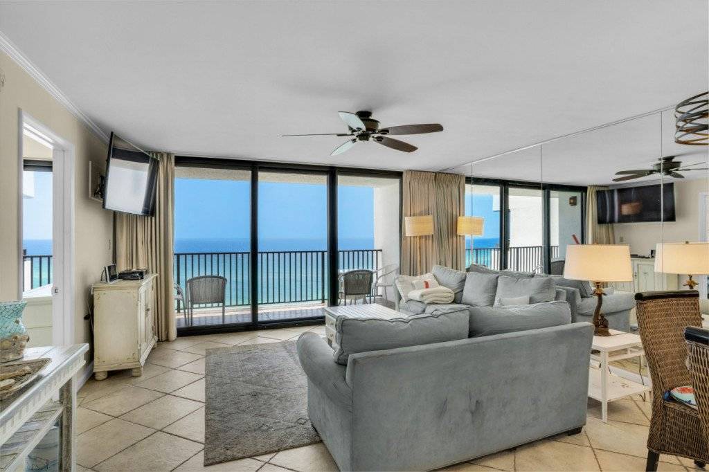 Gulfview Heights Condo | 186 m² Condo ∙ 2 bedrooms ∙ 6 guests