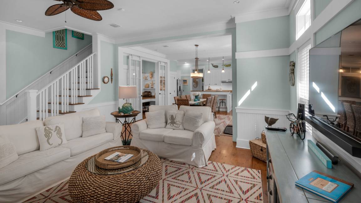 Watercolor House | 192 m² House ∙ 4 bedrooms ∙ 8 guests