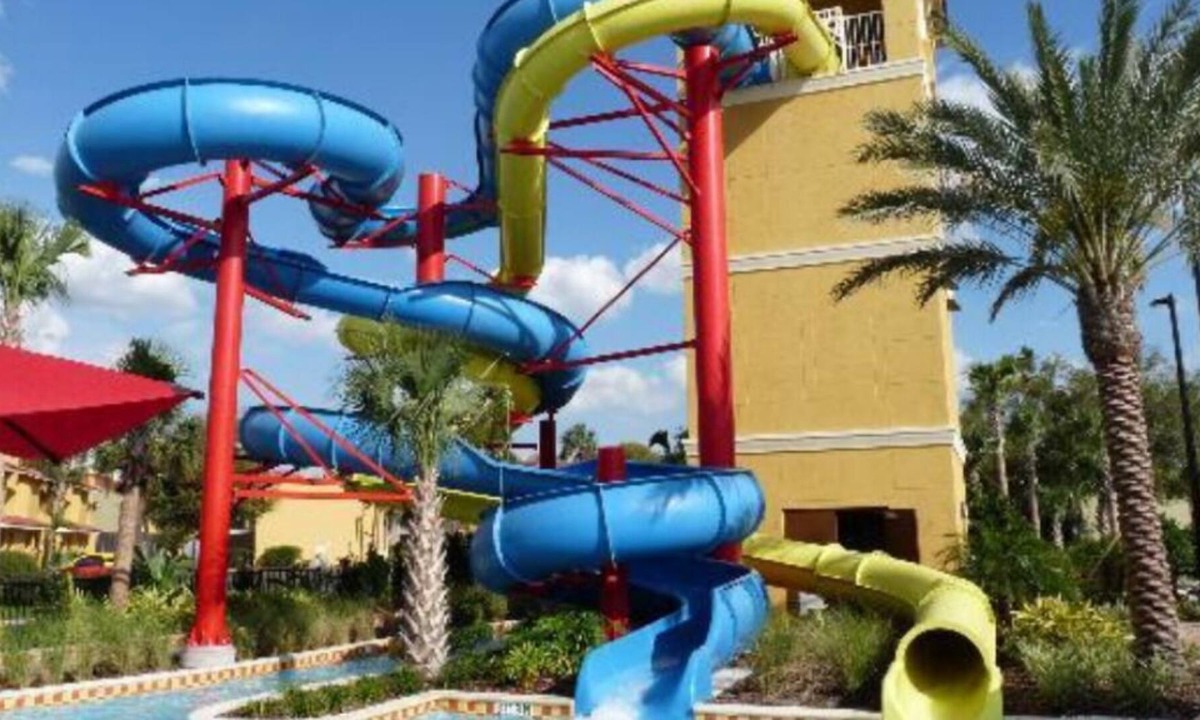Kissimmee House | 2-Bed Townhome at Fantasy World Resort w/LAZY RIVER!