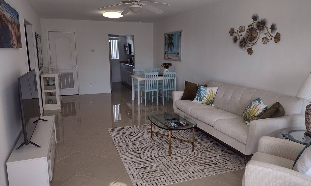 South Daytona Apartment | 2-beds in a quiet area of ​Daytona Beach. Good for Family, Couples and Seniors