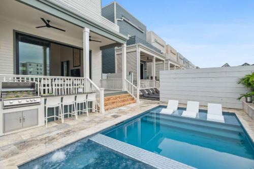 Faubourg Lafayette House | 2 Designer Homes 14 Bedrooms Walk to St Charles