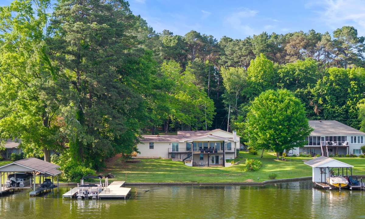 Florence House | 2 Homes with Private Dock/Slip Kayak+Patio+Pets