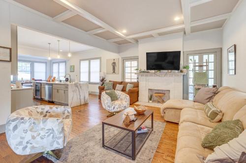 Birmingham House | 2 Mi to Dtwn: Stylish Urban Retreat in Birmingham