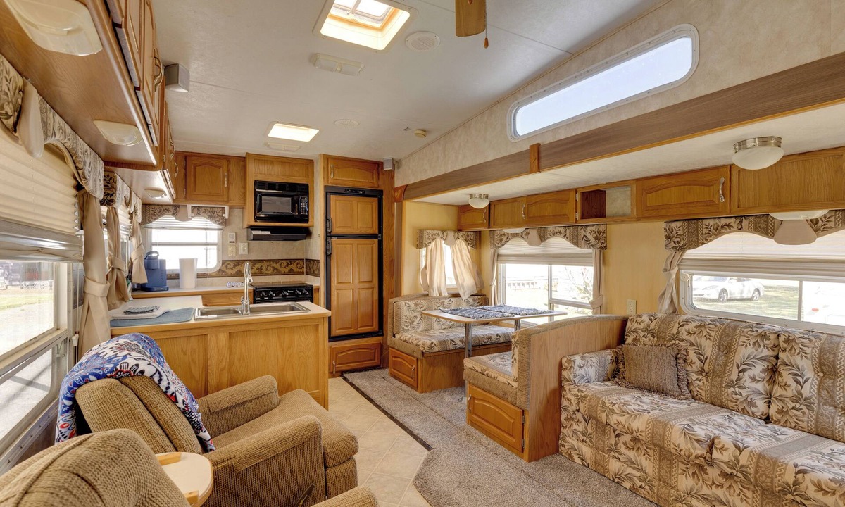 Langston Apartment | 2 Mi to Lake Guntersville: Peaceful Camper Home