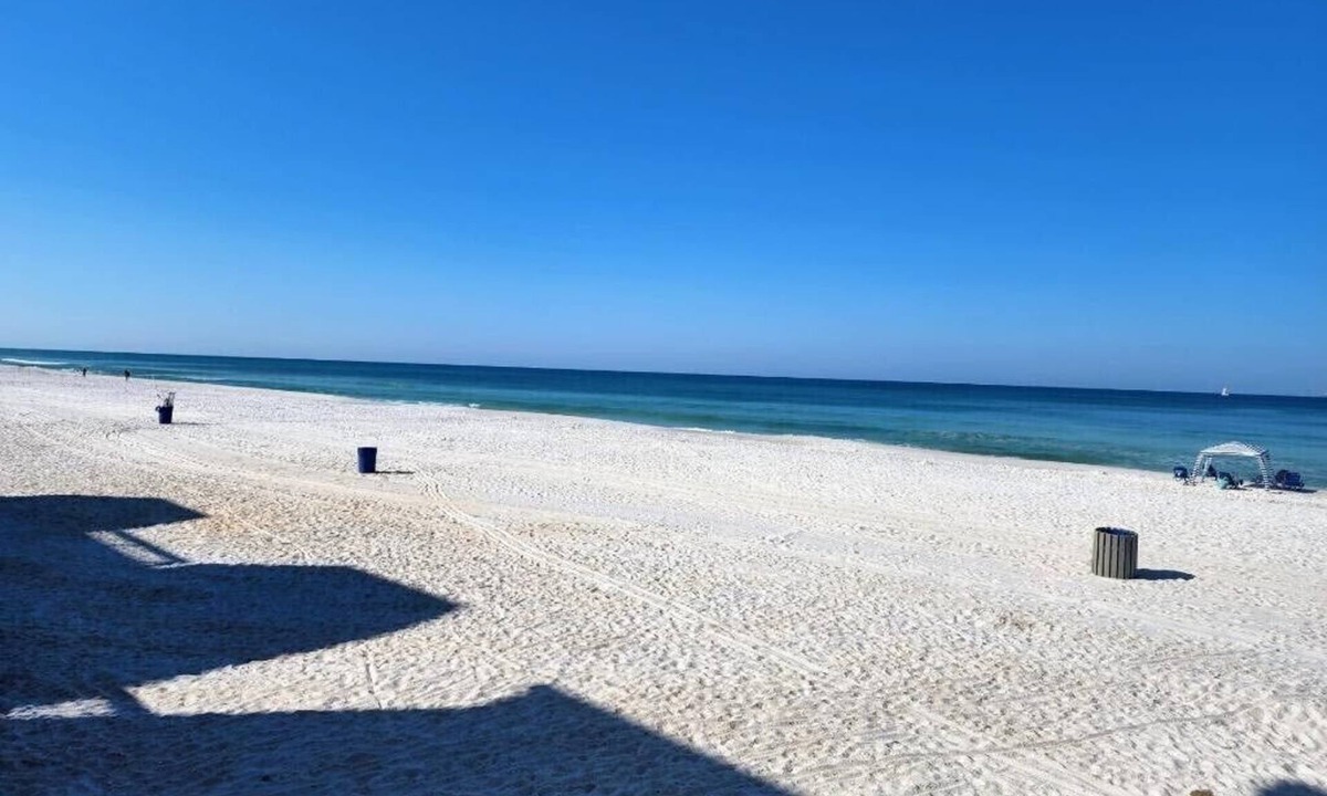 Surf | Silver Sands Beach