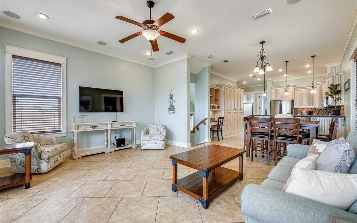 Silver Sands Beach House | 231 m² House ∙ 4 bedrooms ∙ 13 guests