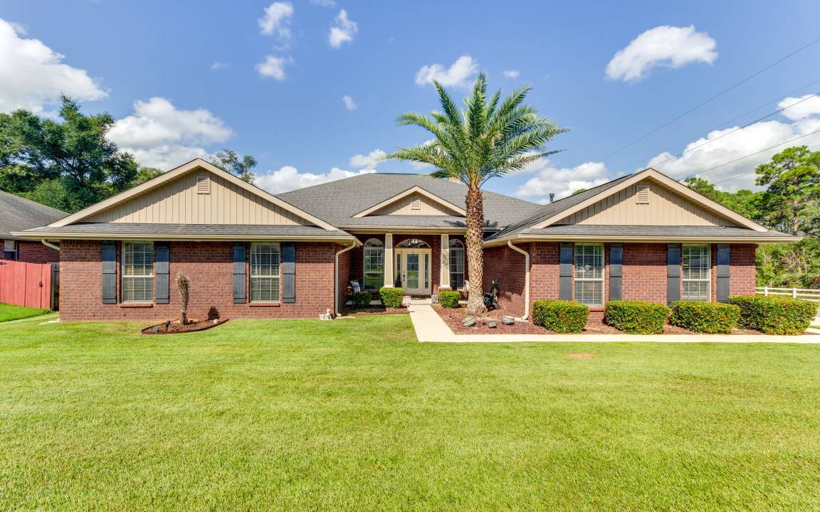 Brent House | 278 m² House ∙ 4 bedrooms ∙ 14 guests