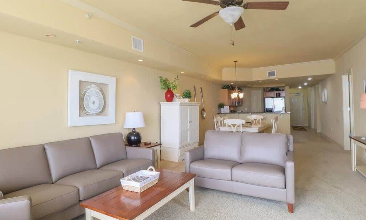 Gulfport Condo | 2BR Gulfport Condo with Stunning View