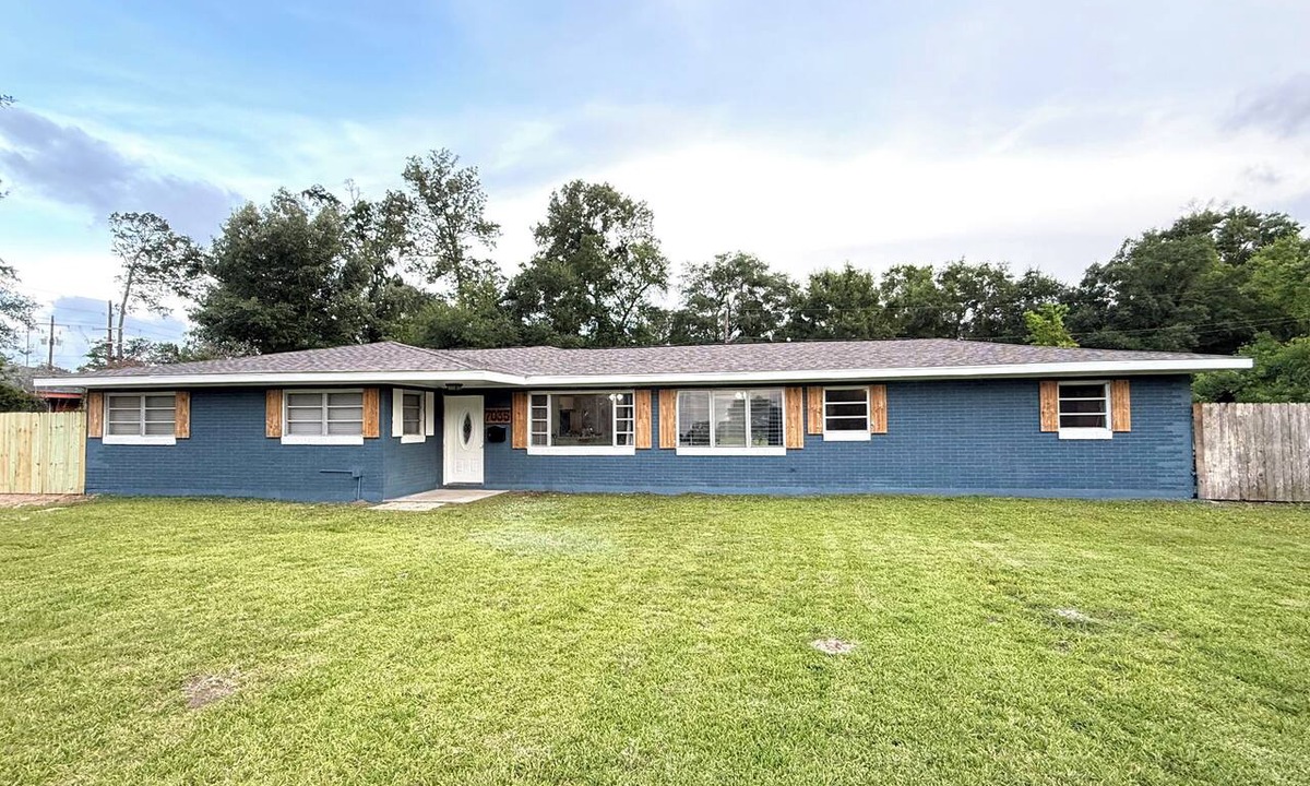 Voth House | 3-bedroom 2-bath home in Beaumont