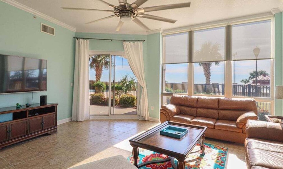 Gulfport Condo | 3 Bedroom/3 Bathroom Ground Level Condo