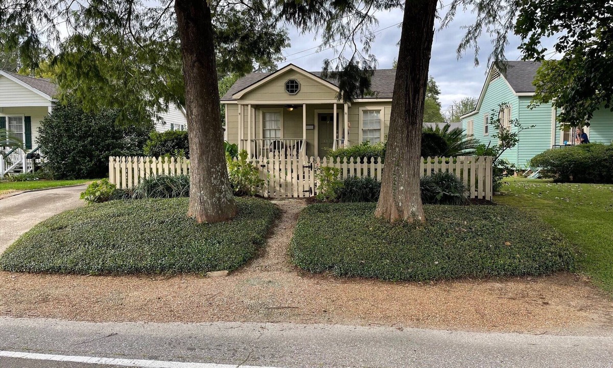 Mid City South House | 3-bedroom Cottage new LSU!