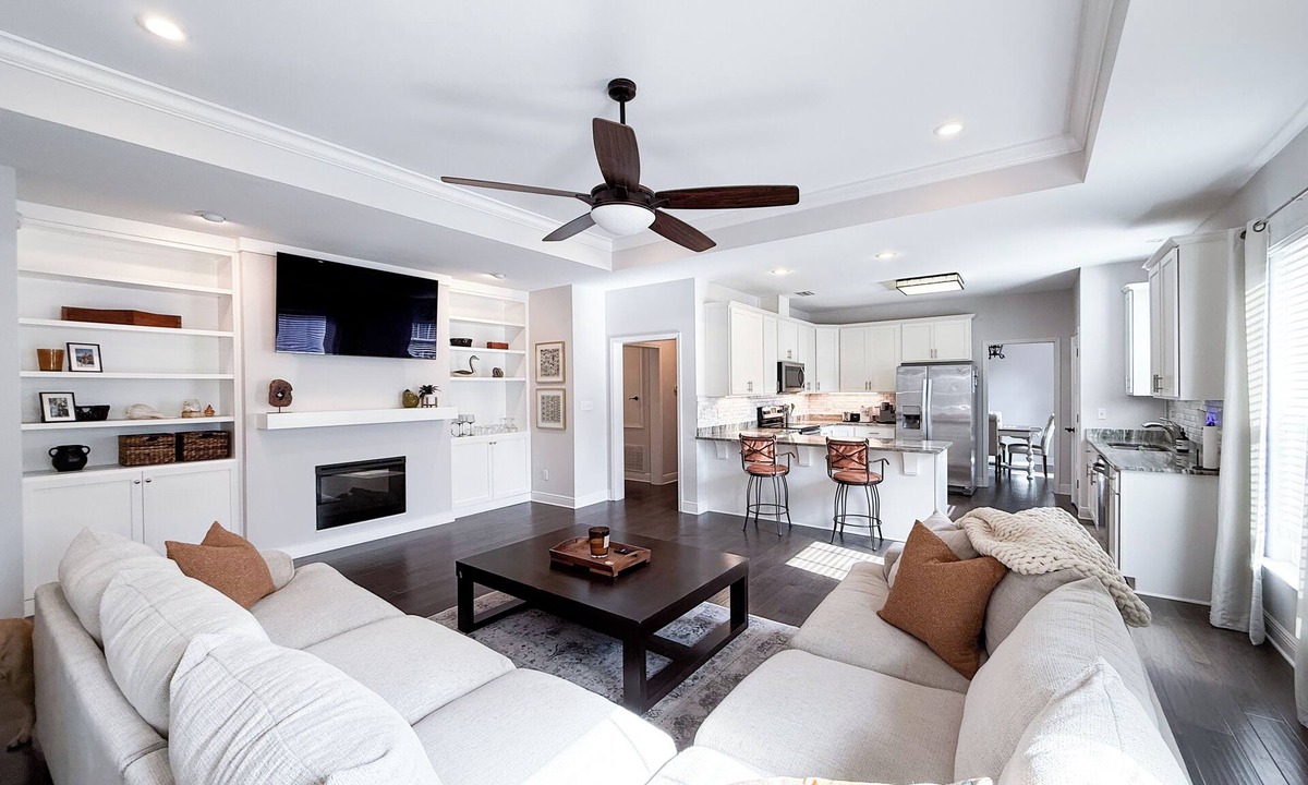 Warrington House | 3-bedroom house in pleasant Pensacola. Enjoy your stay