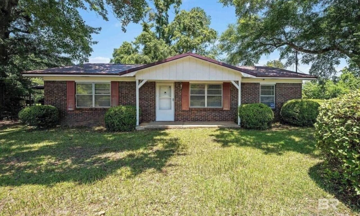 Bay Minette House | 3-bedroom house in pleasant Bay Minette 10minutes from Interstate