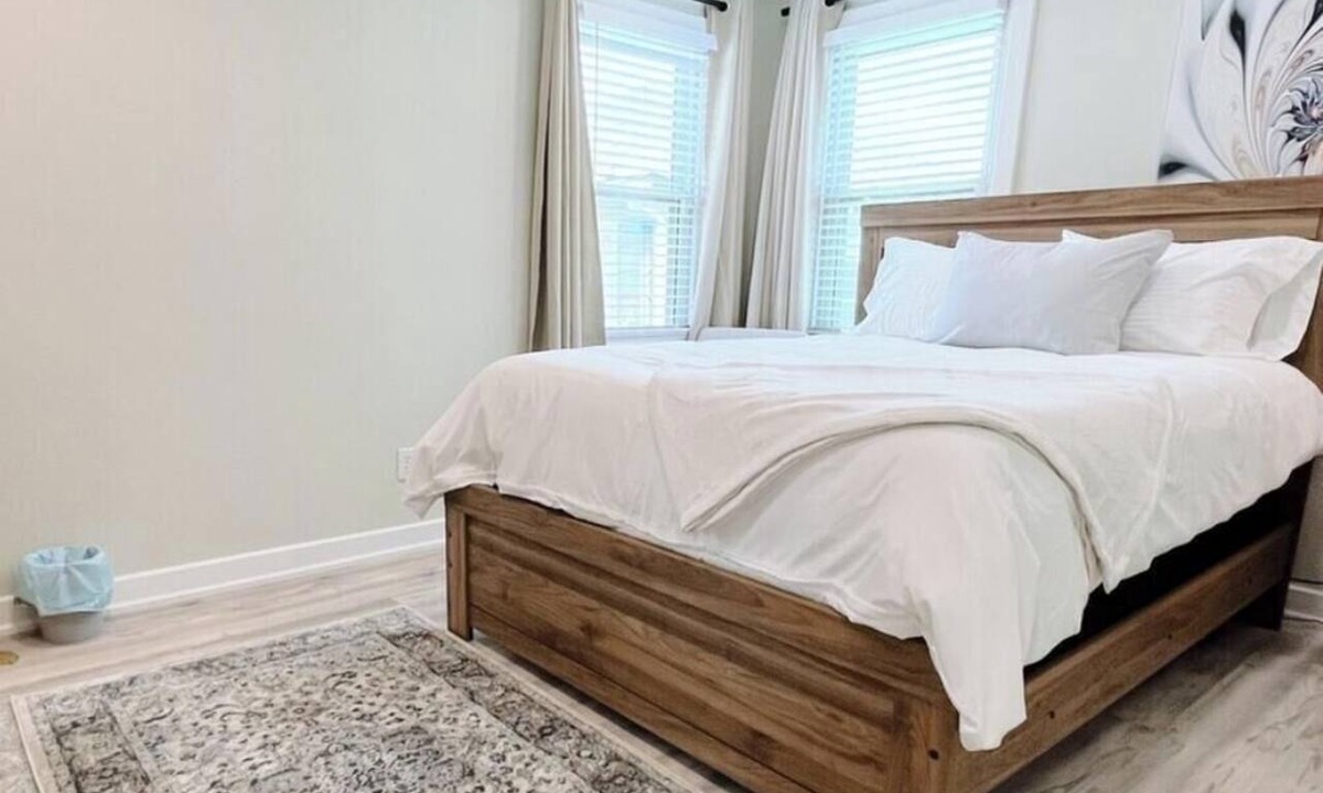 Kenner - Louis Armstrong International Airport House | 3-bedroom house in welcoming Kenner with WiFi, AC