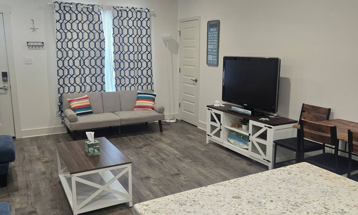 Picayune House | 3-bedroom townhome in delightful Picayune very modern and clean unit A
