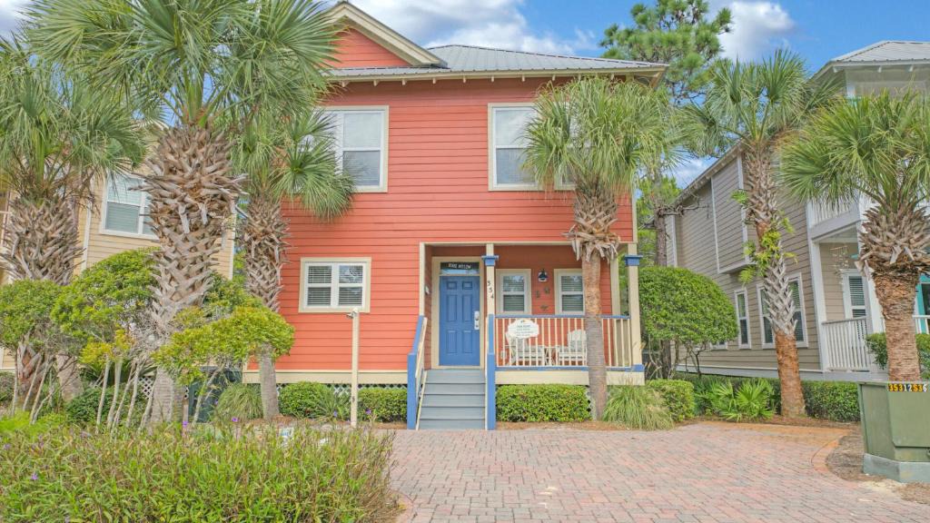 Santa Rosa Beach House | 3 bedrooms sleeps 10