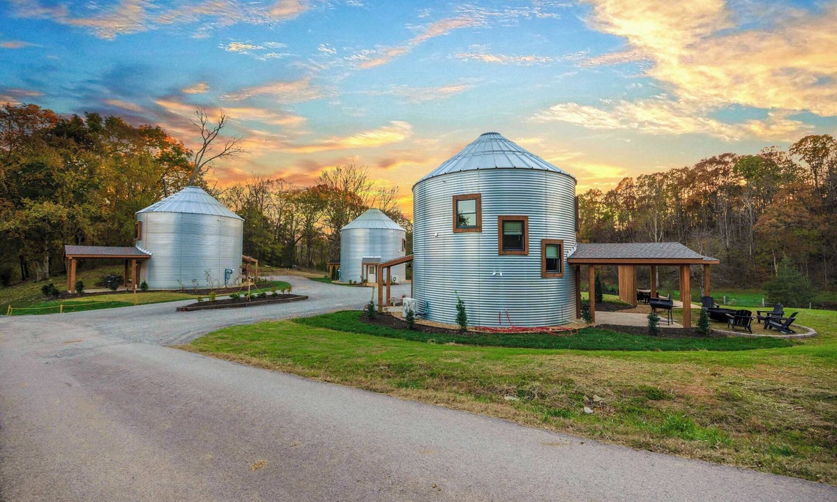 Lookout Valley Neighborhood Association Cabin | 3 Silos, Sleeps 12 - Chattanooga - Hot Tubs