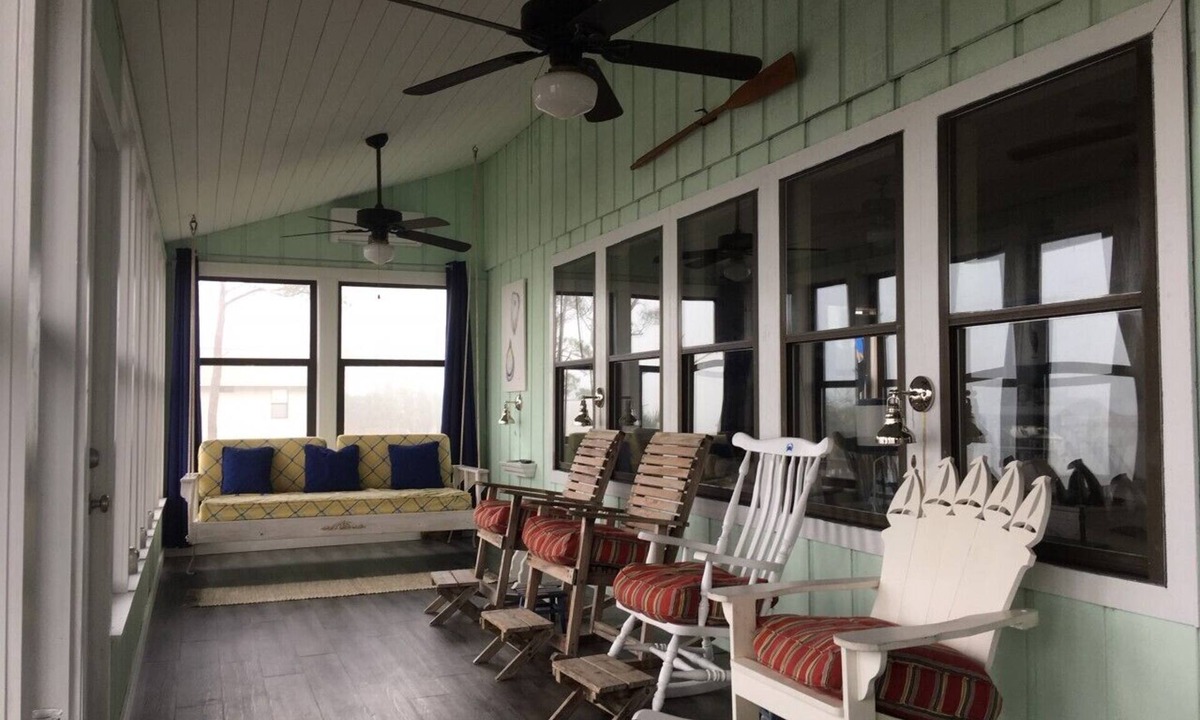 Alligator Point House | 30% Off MONTHLY RATE JANUARY + FEBRUARY 2025 Onlyn Tranquil Bayfront Getaway