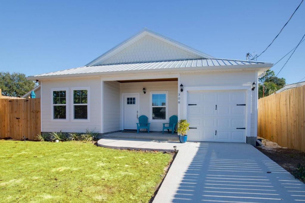 West Panama City Beach House | 308 George C Wallace Blvd by Blue Swell