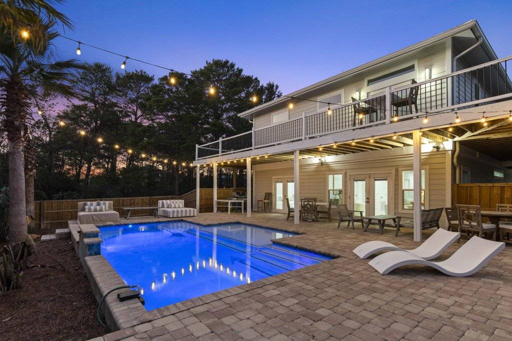 Gulfview Heights House | 325 m² House ∙ 6 bedrooms ∙ 18 guests