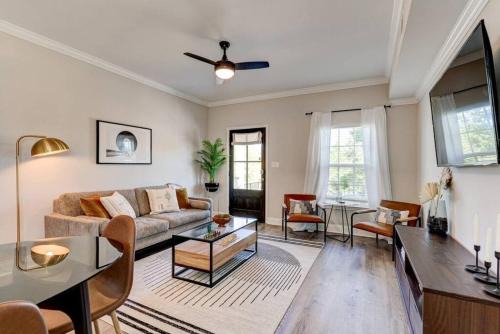 Tulane - Gravier House | 3BR near Superdome, Tremé & French Quarter