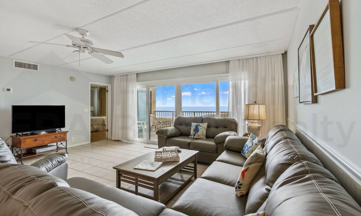 Fernandina Beach Condo | 3rd Floor Oceanfront condo, easy beach access. Enjoy exclusive one of a kind fishing pier.