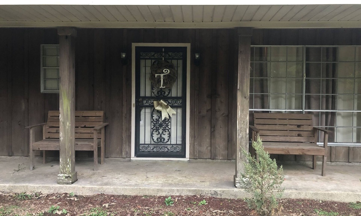 Yazoo City House | 4 bedroom 2 bathroom serene house