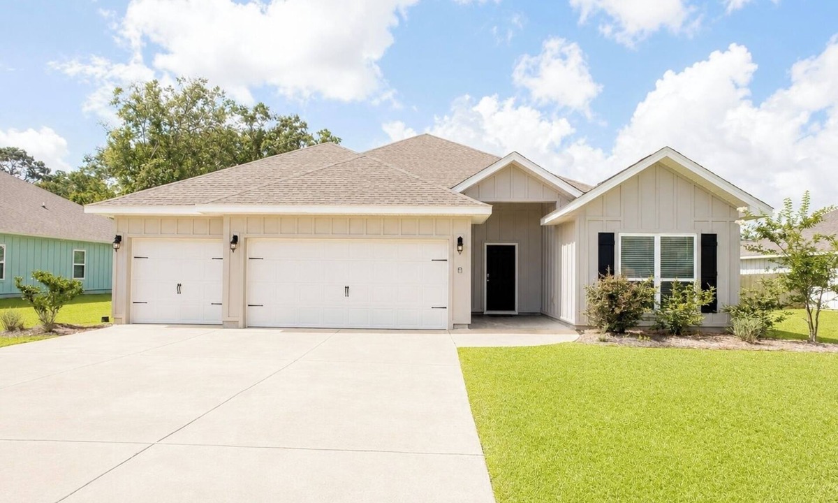 Foley House | 4 BR/3BA (2K, Q, 2T) New Construction. Pet friendly