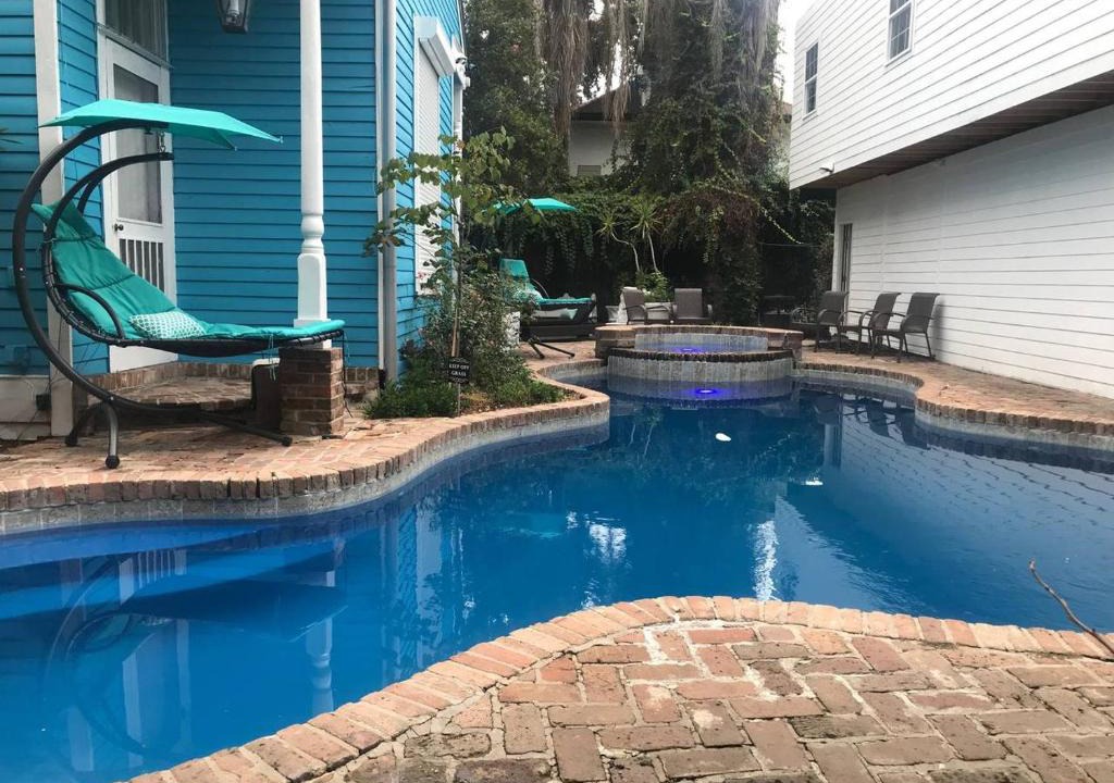 Faubourg Marigny Villa | 4 BR - Sleeps 8! Best location next to Bourbon Street!