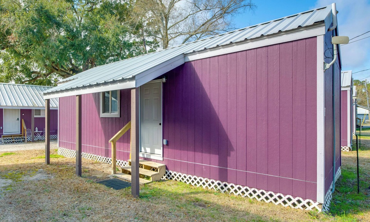 Picayune House | 4 Mi to Dtwn Picayune! Piney Woods Tiny Home