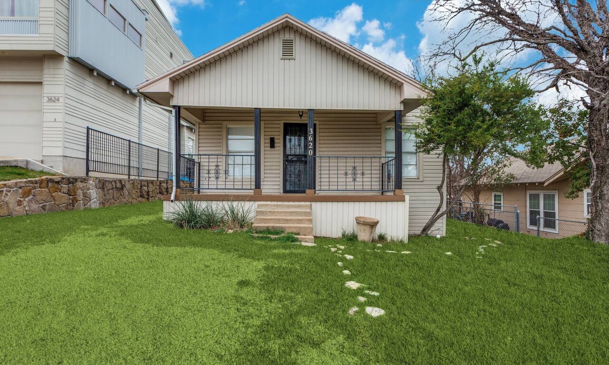 Fort Worth Cultural District House | 4-Minute Walk to Dickies Arena Cozy Fort Worth Stay
