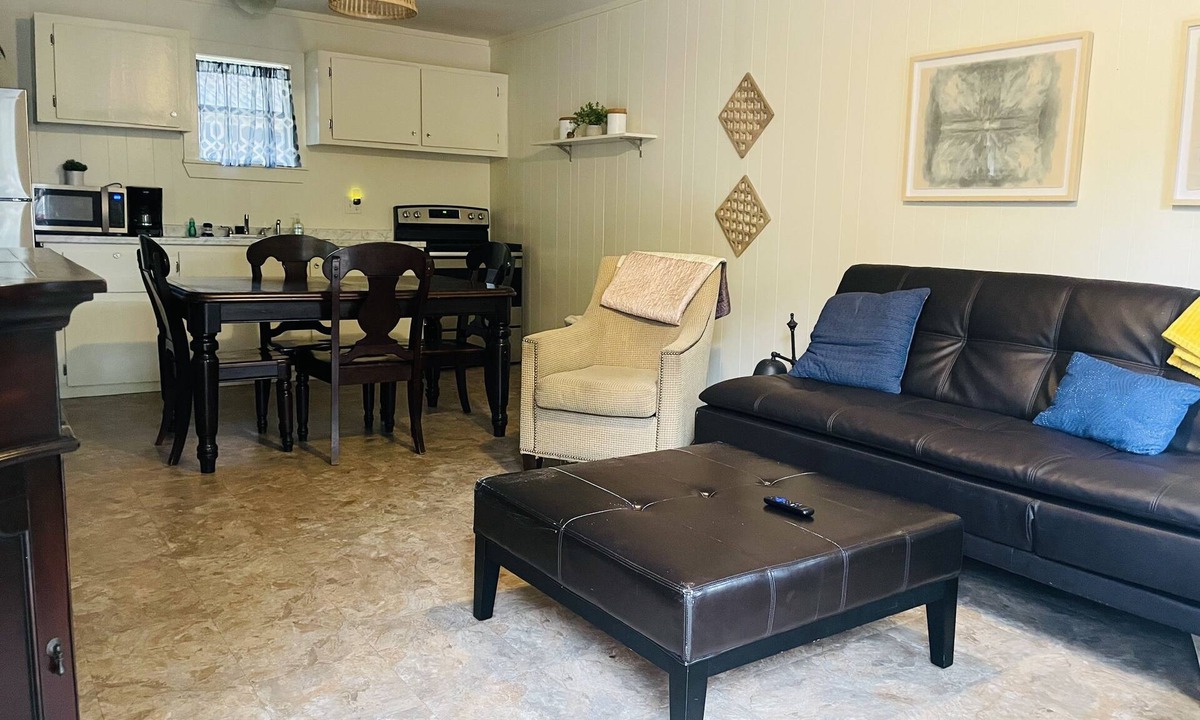 Folsom Apartment | #4 Quiet, peaceful, place to stay w/recreation center access!
