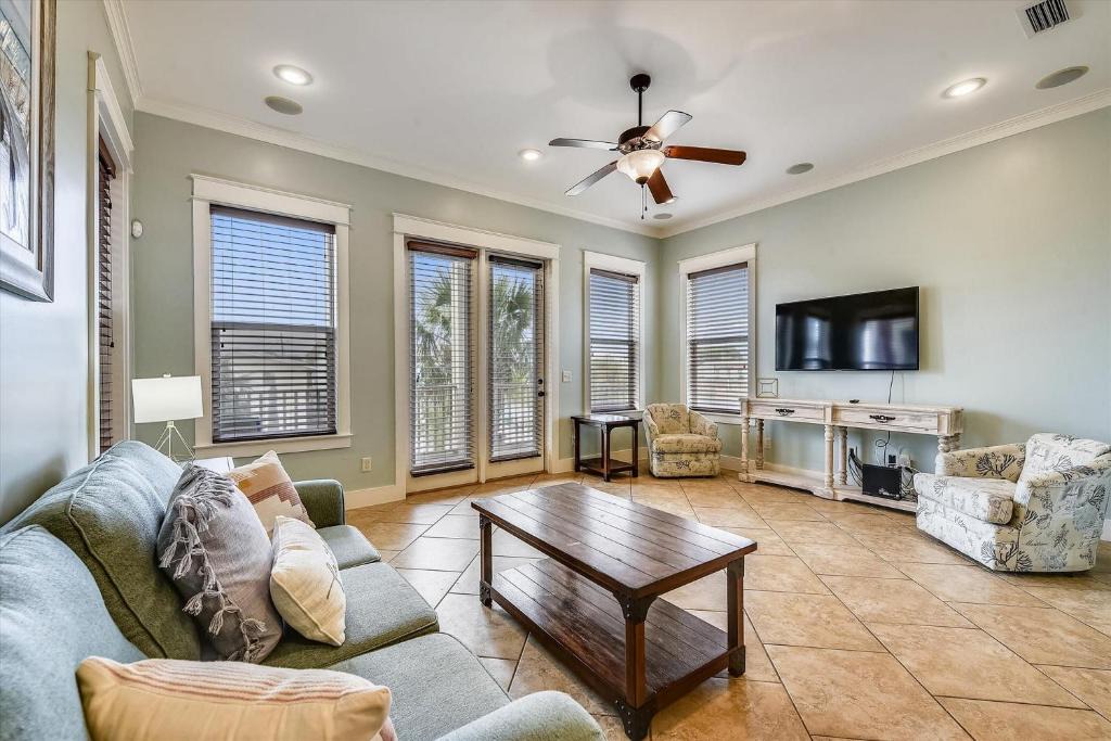 Silver Sands Beach House | 4118 Utes Street - Bad Beach by Vacations Perfected