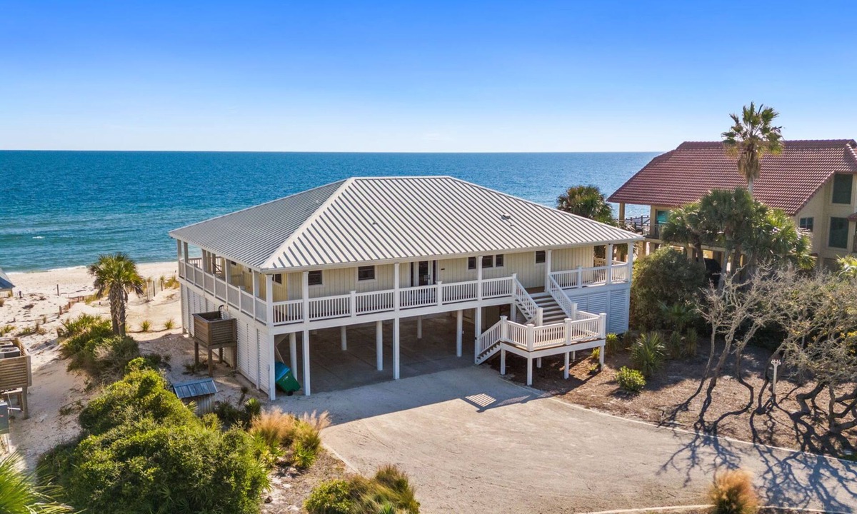 Treasure Beach Village House | 4th of July week now available as a Friday or Saturday check in!
