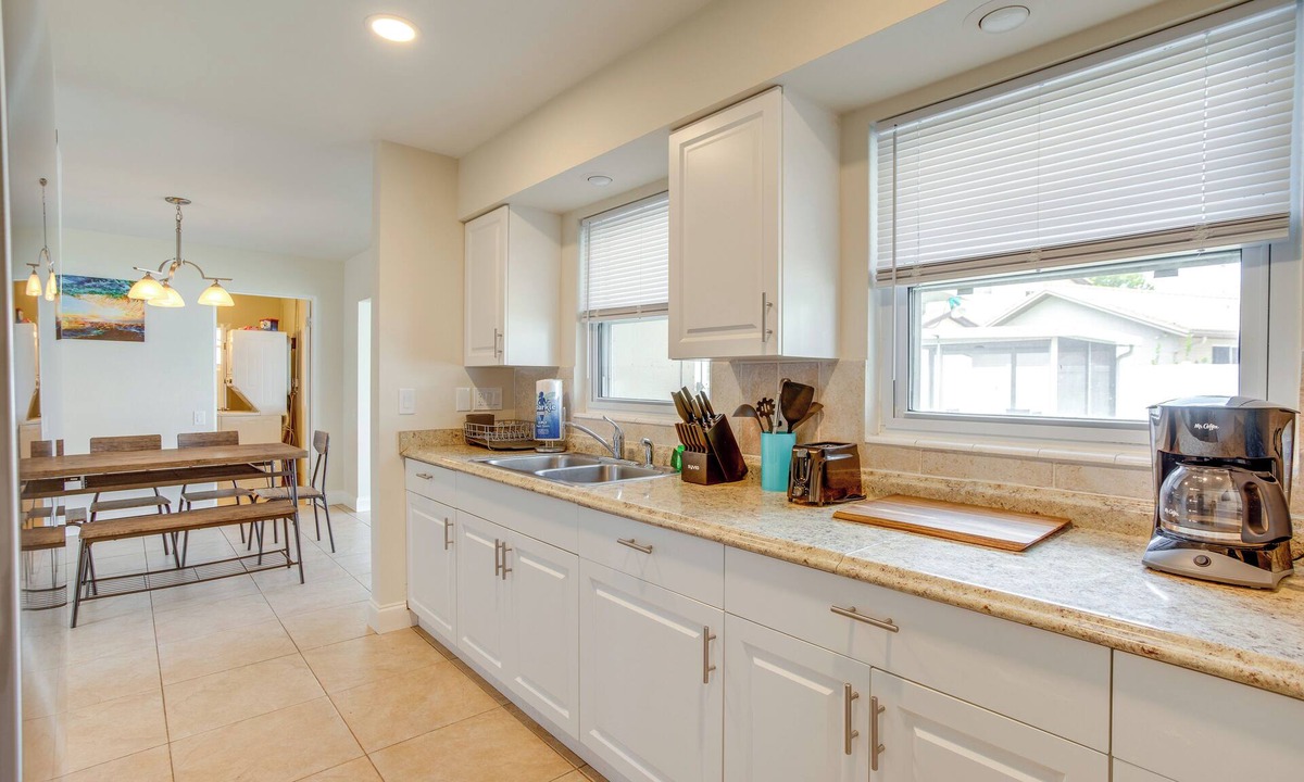 Seminole Cottage | 5 Mi to Beach: Bbq-ready Retreat in Seminole