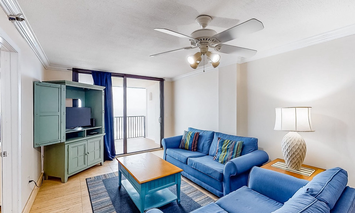 Navarre Beach Condo | 5th Floor Gulf-Front Condo In Navarre Beach with Shared Pool