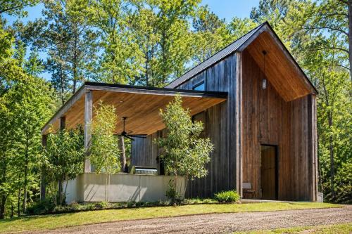 Burkeville House | 65 Acres: Secluded 'Avian Acres' Cabin w/Pool!