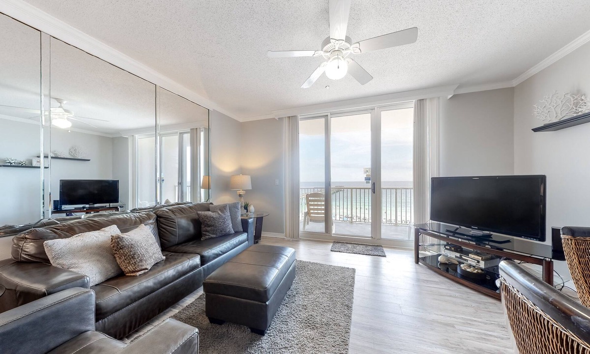 Navarre Beach Condo | 6th-floor open condo with great views - close to dining