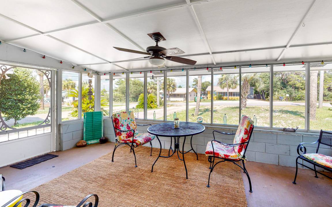 Kiska Beach House | 71 m² House ∙ 2 bedrooms ∙ 5 guests