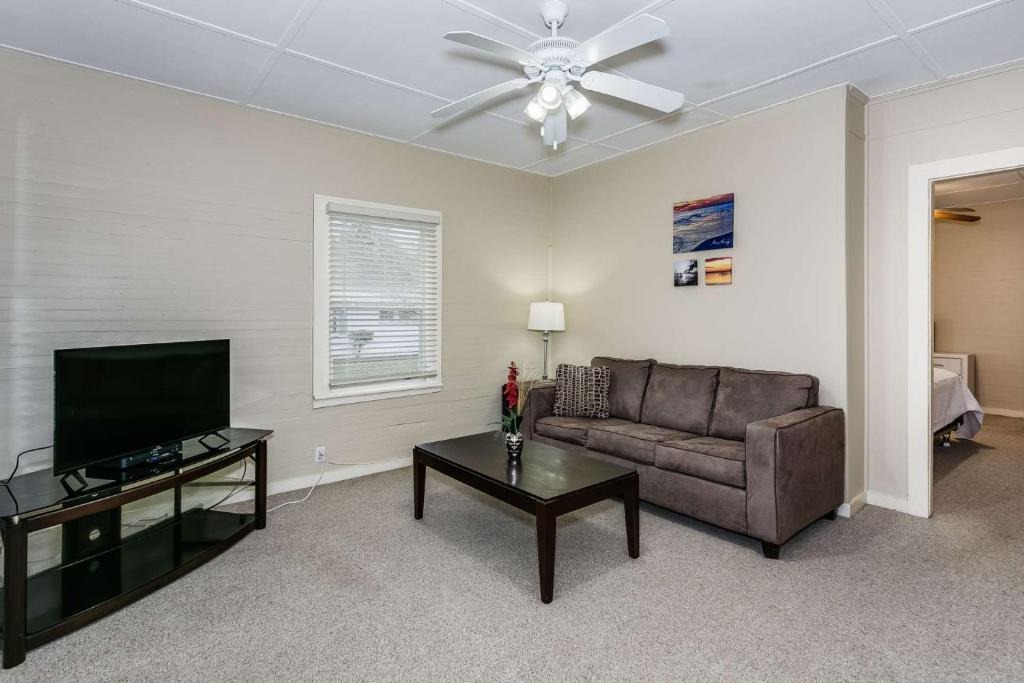 Southeast Pensacola House | 8th Ave Cottage