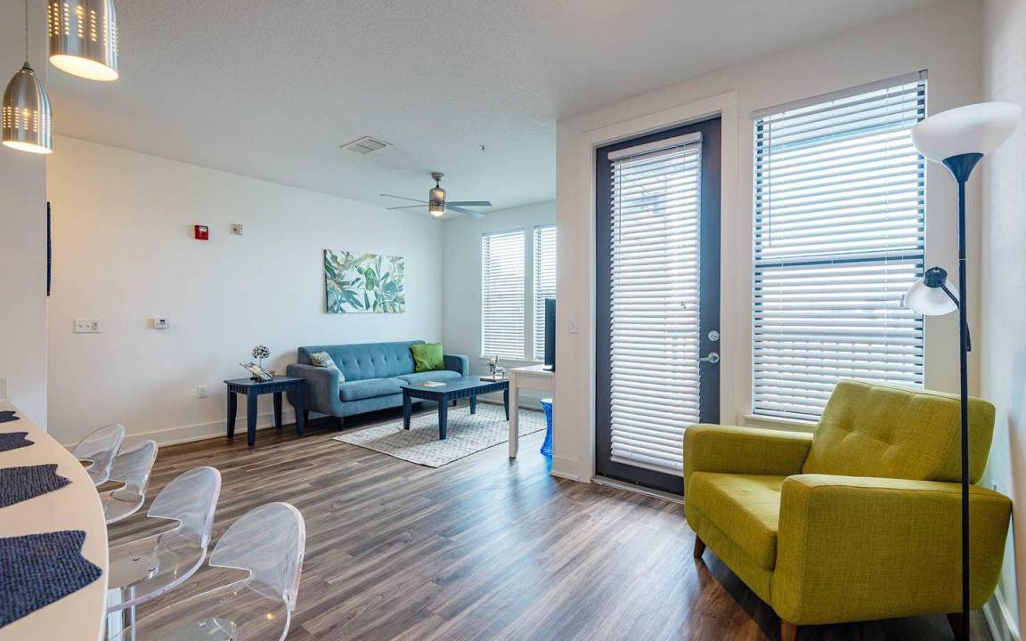 North Hyde Park Apartment | 93 m² Apartment ∙ 2 bedrooms ∙ 4 guests
